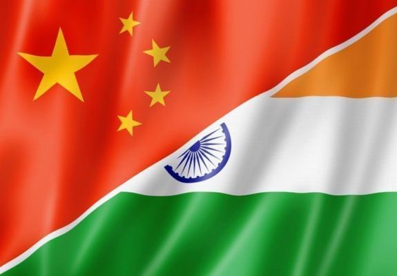 Η Ινδία θα ξεπεράσει την Κίνα σε πληθυσμό