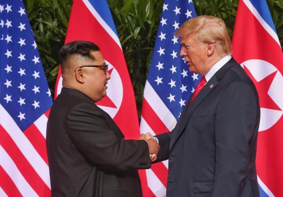 Το twitter ξαναφέρνει κοντά Kim και Trump
