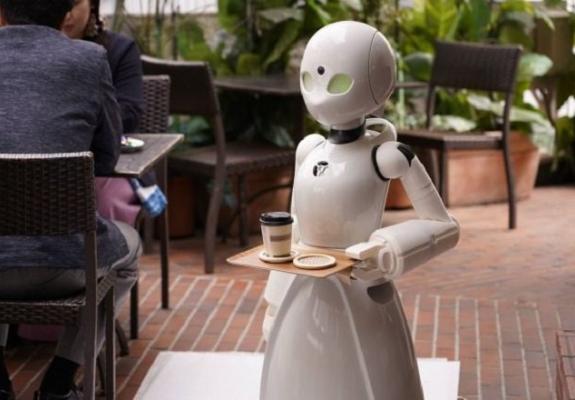 Το πρώτο cafe που δουλεύει αποκλειστικά με ρομπότ