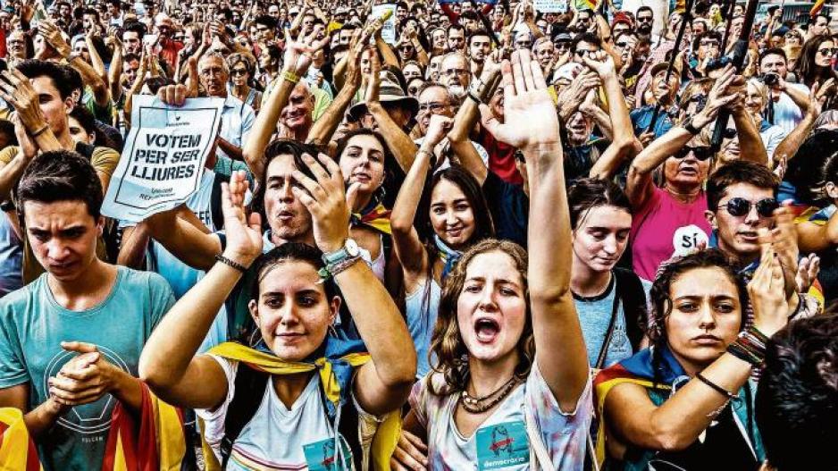 Στο μεταξύ οι Καταλανοί ψήφισαν «ναι» στην ανεξαρτησία