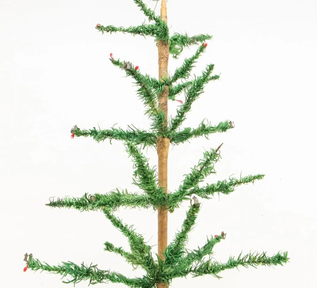 Δημοπρατήθηκε χριστουγεννιάτικο δέντρο 103 ετών