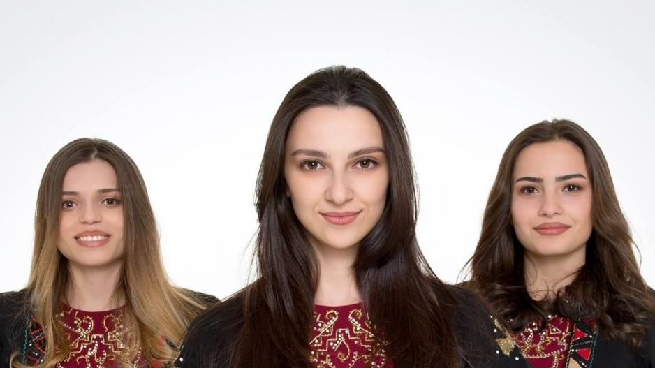 trio mandili