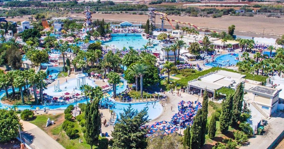 &Eta; &epsilon;&pi;&iota;&sigma;&tau;&rho;&omicron;&phi;ή &tau;&omicron;&upsilon; Wave Fest &sigma;&tau;&omicron; WaterWorld Waterpark &Alpha;&gamma;ί&alpha;&sigmaf; &Nu;ά&pi;&alpha;&sigmaf;