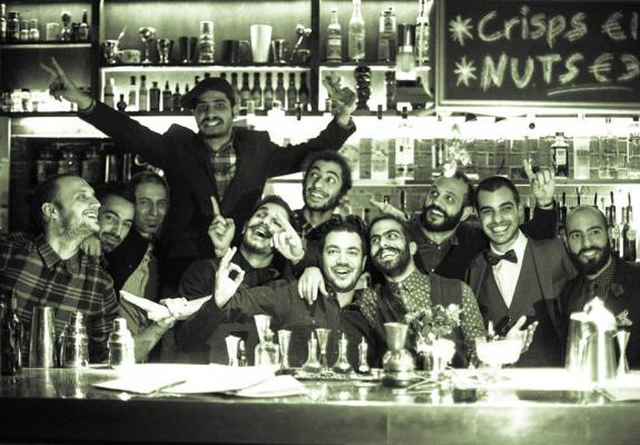 Το παγκόσμιο μπαρ της Κύπρου πάει Αθήνα