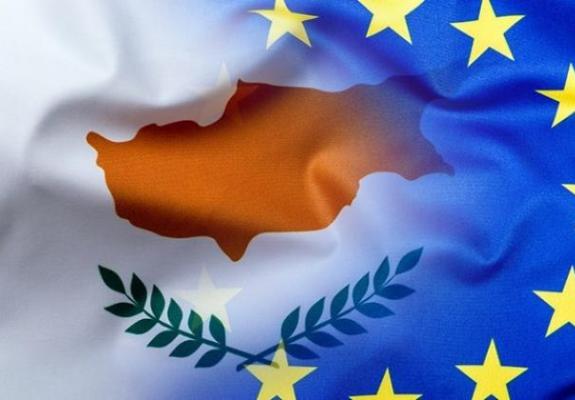 5 στους 10 Κύπριους πιστεύουν πως δεν μας ωφέλησε η Ευρώπη