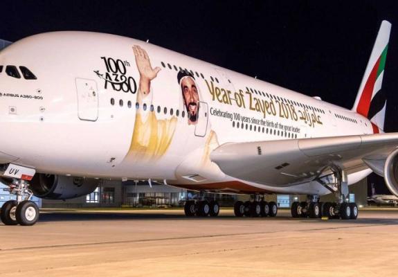 Αεροσυνοδός στην Emirates έπεσε από την έξοδο κινδύνου και σκοτώθηκε