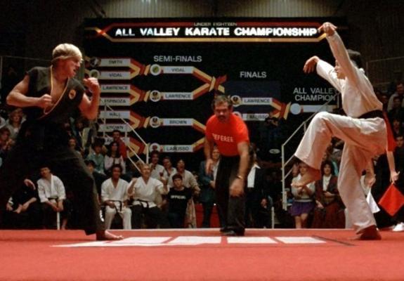 Aυτή είναι η νέα σειρά που εκστασιάζει τους νοσταλγούς του Karate Kid