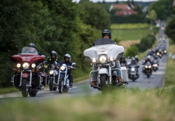 Η Harley-Davidson ψάχνει για πρακτικάριους που θα γυρίσουν την Αμερική με μια μηχανή