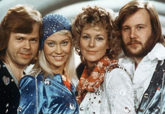 Το ότι οι ABBA επιστρέφουν με δύο νέα τραγούδια το μάθαμε, έτσι;