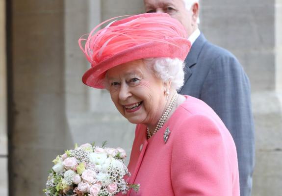 Η βασιλική οικογένεια στη Βρετανία ετοιμάζεται για τον πρώτο γκέι γάμο στο παλάτι