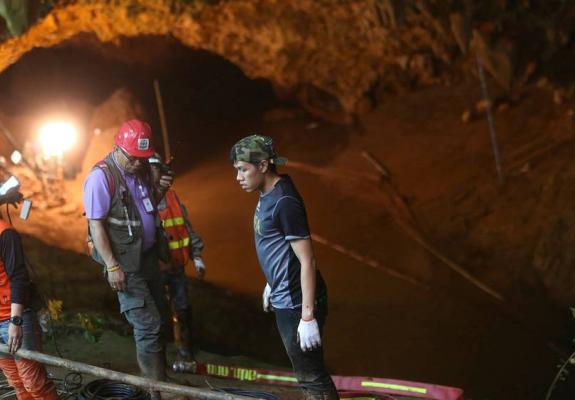 Εγκλωβισμένοι σε μια σπηλιά στην Ταιλάνδη, εδώ και έξι μέρες