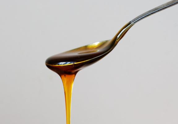 Το μέλι είναι το καλύτερο φάρμακο για τον βήχα, λένε γιατροί στη Βρετανία