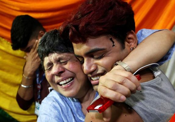 Οχι πια «αμαρτωλή συνουσία» το ομοφυλόφιλο σεξ στις Ινδίες
