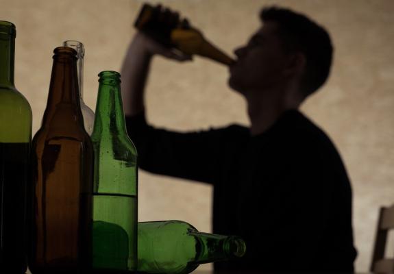 Το αλκοόλ σκοτώνει κάθε χρόνο περίπου 3 εκατομμύρια ανθρώπους