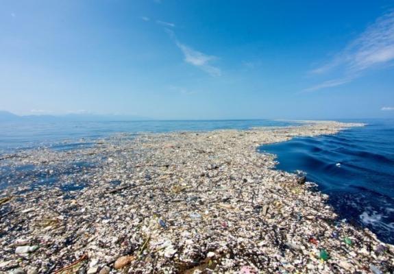 Τα σκουπίδια έχουν πνίξει τον πλανήτη Γη