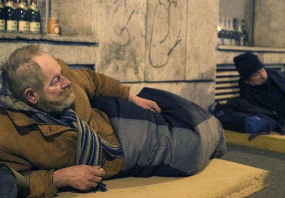 Αλλάζει το ουγγρικό σύστημα, απαγορεύονται οι άστεγοι