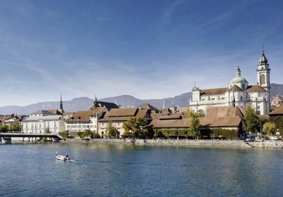 Αυτή η πόλη της Ελβετίας έχει εμμονή με τον αριθμό 11