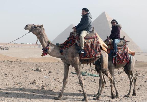 Η Αίγυπτος στοχεύει φέτος στην προσέλκυση 12 εκατομμυρίων τουριστών