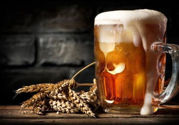 Οι Κύπριοι πίνουν περισσότερη μπύρα τον Ιούλιο