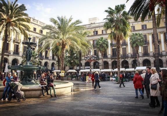 Αυξάνεται η βία σε βάρος των τουριστών στους δρόμους της Βαρκελώνης