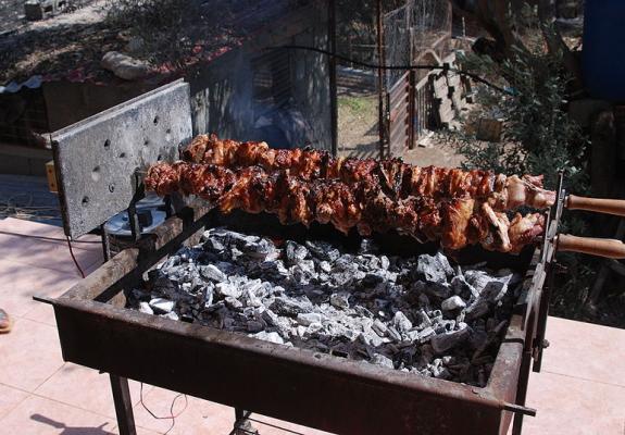 Η Σουηδία θέλει να κατοχυρώσει την ονομασία 'σούβλα' ως προϊόν ΠΟΠ*