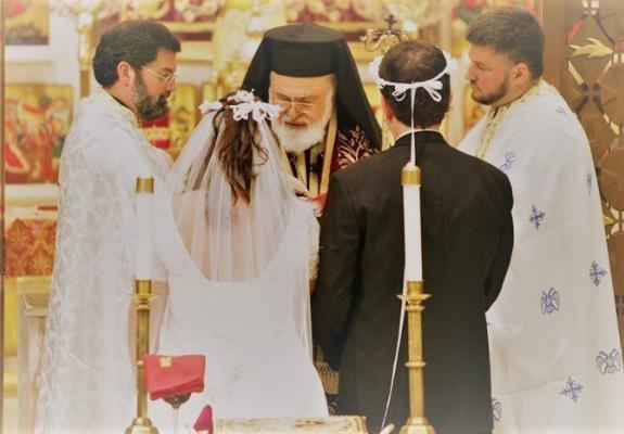 Σπάνιος κυπριακός γάμος με ένα κουμπάρο και μία κουμέρα Σάββατο ημέρα*