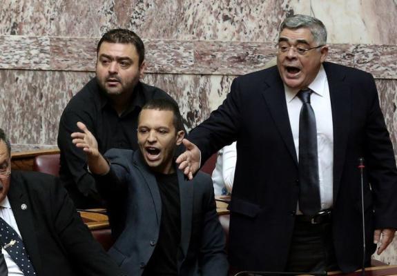 Στην εγκληματική της δράση σκοπεύει να αφοσιωθεί τα επόμενα χρόνια η Χρυσή Αυγή*