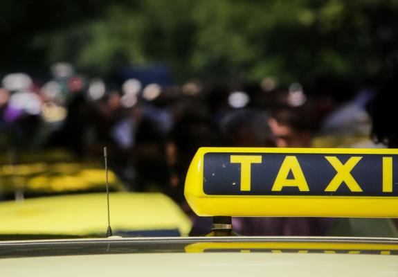 Ταξιτζής στην Αθήνα δεν πολέμησε το 74 στην Κύπρο*