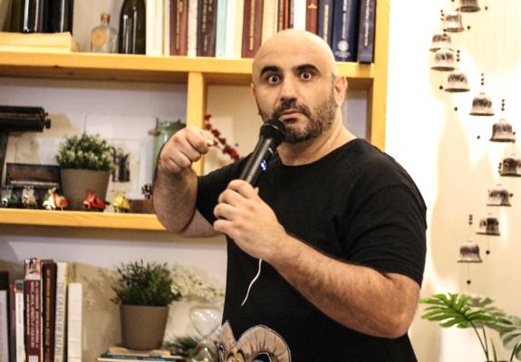 Κωνσταντίνος Ψυλλίδης: Ο Κύπριος γελά με πράγματα τα οποία μπορεί να ταυτιστεί
