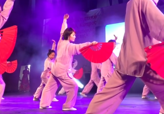 Χορός της βεντάλιας, σιάμισιη, developers και λίγες ακόμη ραντομιές από κυπροκινεζικό φεστιβάλ