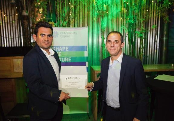 Απονεμήθηκαν οι τίτλοι στους νέους CFA της Κύπρου