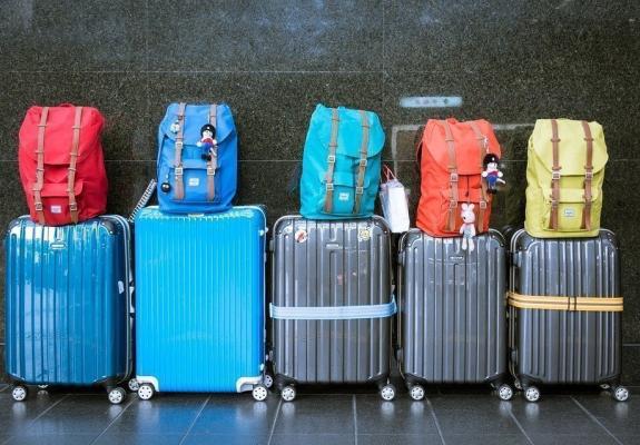 Ρεκόρ επιβατικής κίνησης στα αεροδρόμια Λάρνακας και Πάφου
