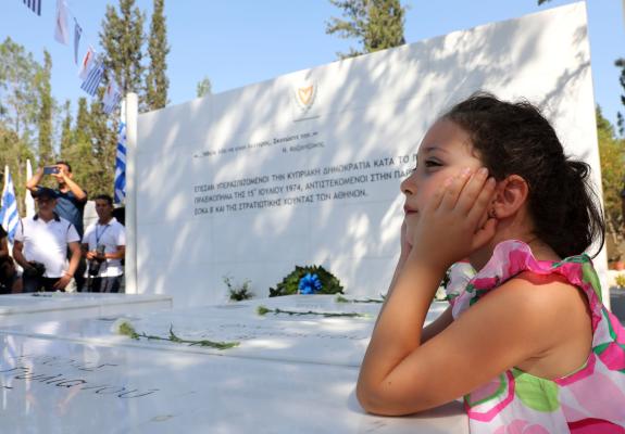 Ήχησαν και φέτος οι σειρήνες - 45 χρόνια από το πραξικόπημα