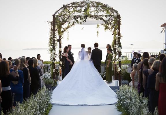 Στα €110 εκ. ετήσια ο γαμήλιος τουρισμός για την Κυπριακή οικονομία