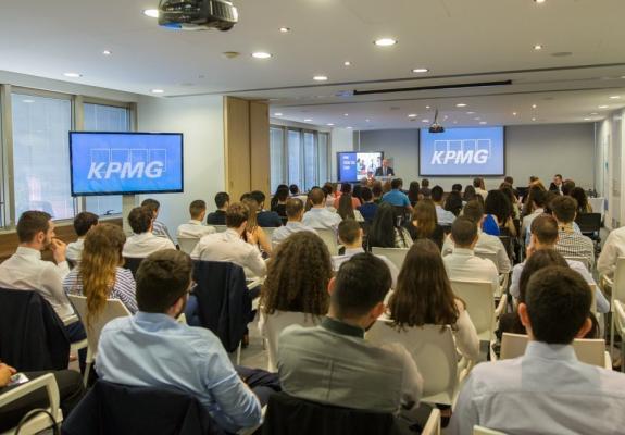 Η KPMG Κύπρου οργάνωσε για πρώτη φορά Ημερίδα Καριέρας