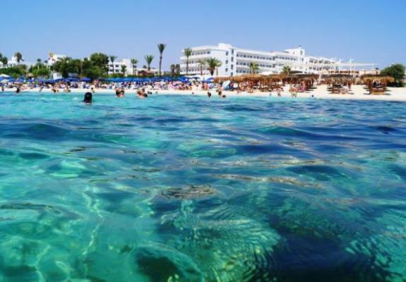 Η άφιξη τουριστών από ευρωπαϊκές χώρες αντισταθμίζει τη μείωση από τη ρωσική αγορά
