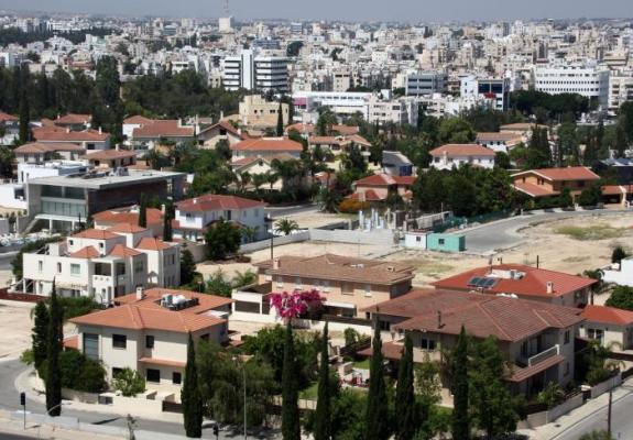 Στην ολομέλεια η πρόταση νόμου για ΦΠΑ στην ενοικιαγορά ακινήτων