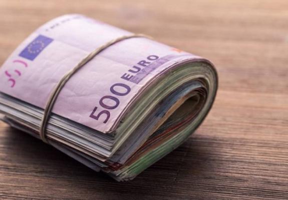 Την ανιούσα πήραν οι καταθέσεις τον Μάιο