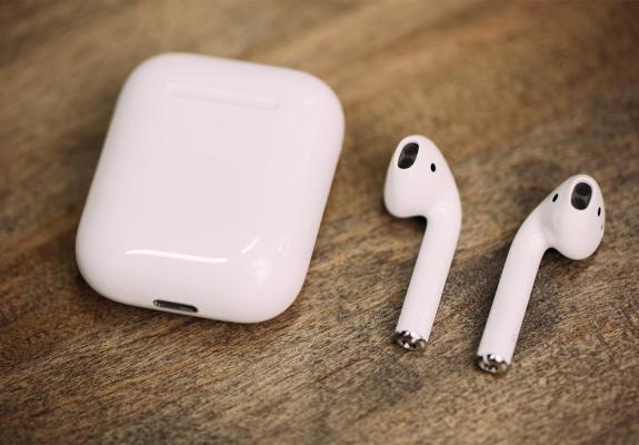 Apple: Ολοένα και περισσότερες ανακοινώσεις για τα νέα AirPods