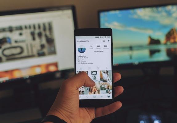 Τι είναι τα social media με μια λέξη;