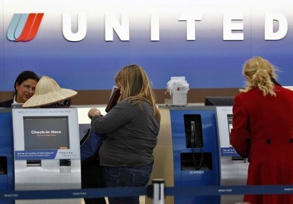 United Airlines: Φθηνότερες θέσεις μόνο στο πίσω μέρος του αεροπλάνου