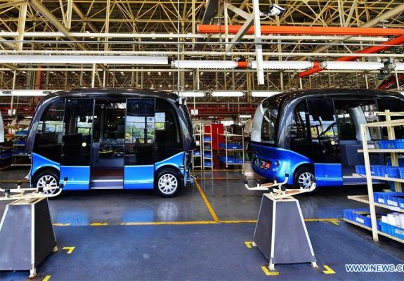 Μαζική παραγωγή λεωφορείου χωρίς οδηγό ετοιμάζει η Baidu