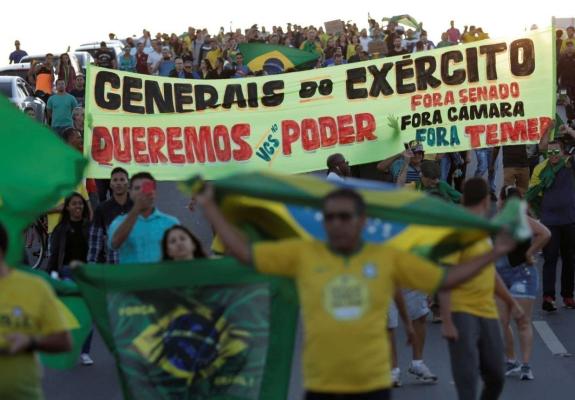 Οι Βραζιλιάνοι αρχίζουν απεργίες μέσω Whatsapp