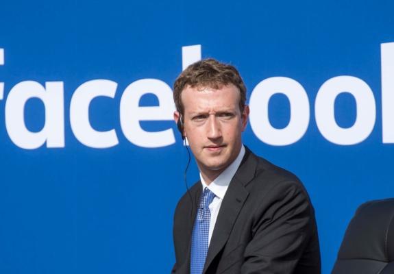 Στα δικαστήρια τελικά το Facebook για τις παραβιάσεις δεδομένων