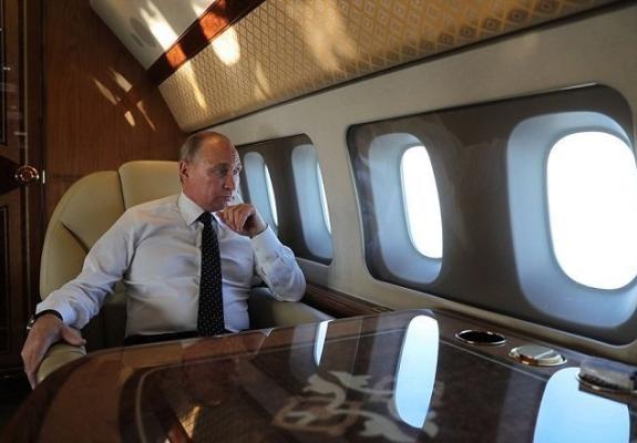 Το αεροσκάφος του Πούτιν διαθέτει επίχρυση τουαλέτα και γυμναστήριο