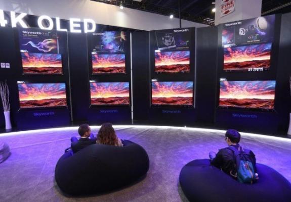 Η τεχνολογία OLED κρύβει πίσω της μια βιομηχανία δισεκατομμυρίων