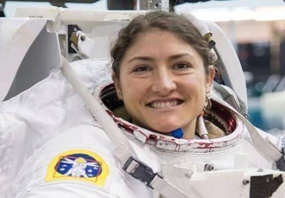 Η γυναίκα που θα σπάσει το ρεκόρ παραμονής στο διάστημα