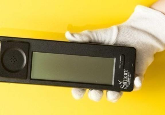 Το πρώτο smartphone στον κόσμο ονομαζόταν Σίμον