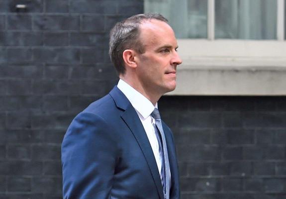 Παραιτήθηκαν οι Υπουργοί για το Brexit και την Βόρειο Ιρλανδία