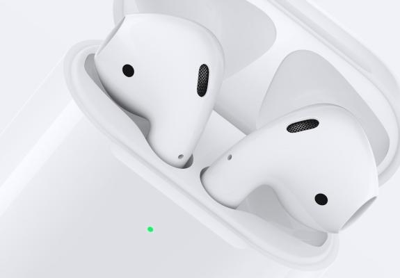 Apple: Παρουσίασε τη δεύτερη γενιά AirPods